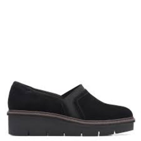 NEW CLARKS AIRABELL MID SLIP ON SUEDE LEATHER WEDGE SHOES BLACK 7.5M - Picture 2 of 14